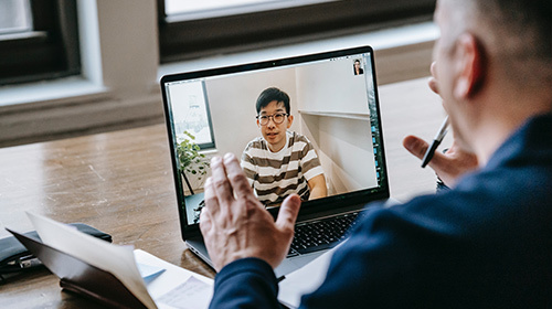 Teacher teaching a virtual class